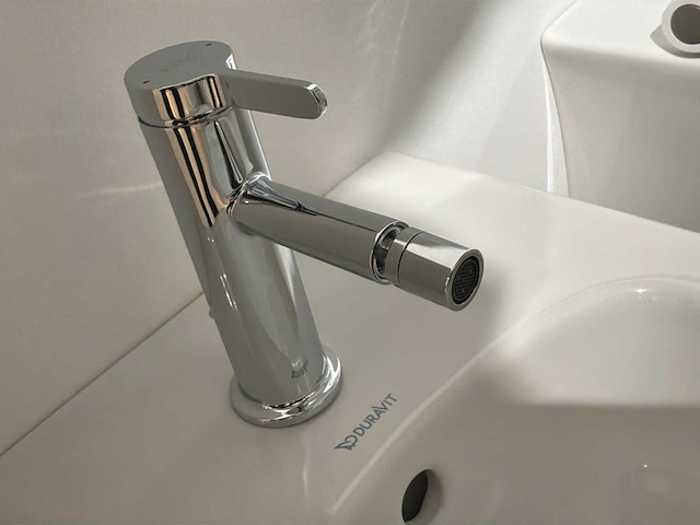 Duravit white tulip hangbidet met axor mengkraan - afbeelding 5 van  5