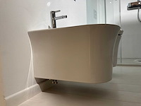 Duravit white tulip hangbidet met axor mengkraan - afbeelding 3 van  5