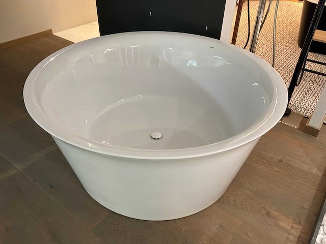 Duravit white tulip vrijstaand design bad - afbeelding 1 van  6