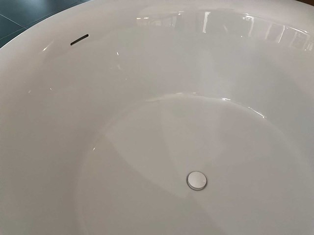 Duravit white tulip vrijstaand design bad - afbeelding 6 van  6