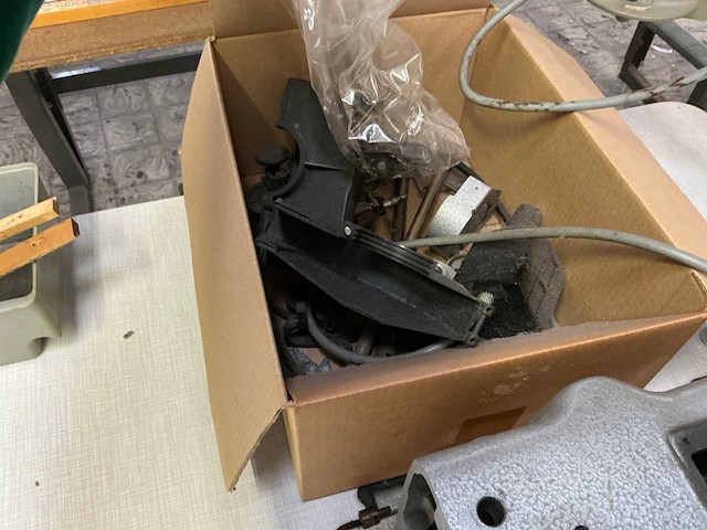 Dürkopp 212-24125 stolpmachine - afbeelding 4 van  5