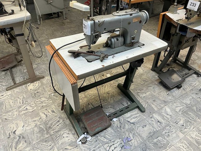Dürkopp kl 211-10103 naaimachine - afbeelding 2 van  5