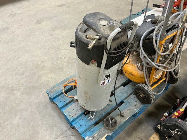 Duro d-k 242/50 luchtcompressor - afbeelding 3 van  7