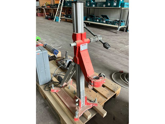 Duss dia303w kernboormachine en statief - afbeelding 4 van  9