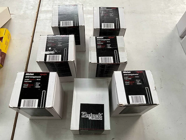 Dutack 6040 nieten 40 mm x 5,5 mm gegalvaniseerd 5000 stuks (7x) - afbeelding 1 van  3