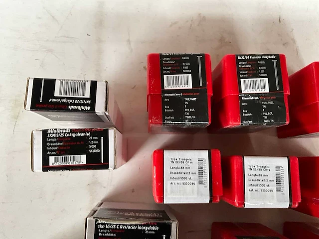 Dutack mix kavel diverse maten nagels o.a. rvs - afbeelding 2 van  7