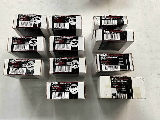 Dutack mix kavel diverse nagels o.a. rvs - afbeelding 1 van  6