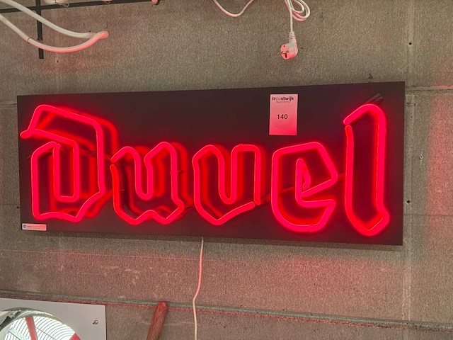 Duvel decoratie neon verlichting - afbeelding 1 van  2