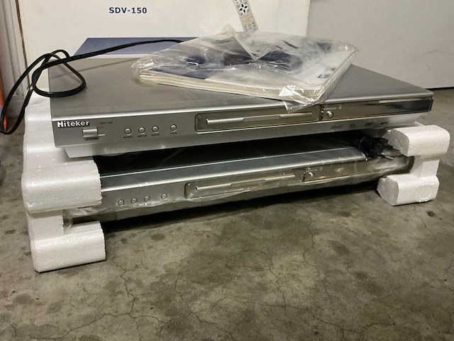 Dvd speler (3x) - afbeelding 4 van  6