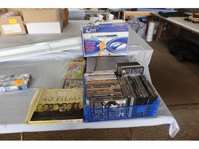 Dvd speler en lot dvd's - afbeelding 1 van  6