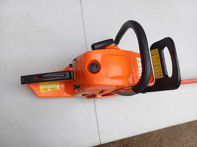 Dw 5200 52cc kettingzaag - afbeelding 4 van  9