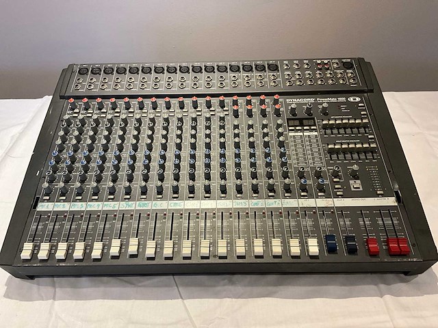 Dynacord powermate 1600 analoge mengtafel - afbeelding 1 van  4