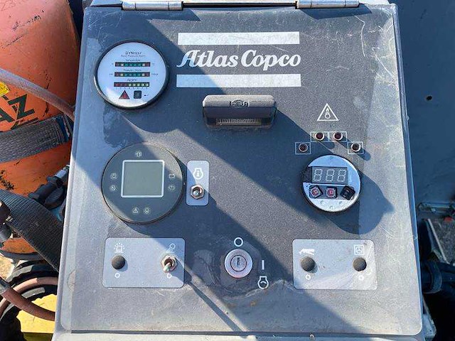 Dynapac - 2015 - f1200cs - asfalteermachine - afbeelding 10 van  10