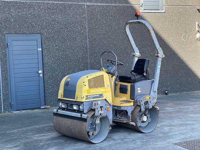 Dynapac - cc 1000 - asphalt paver - 2014 - afbeelding 1 van  20