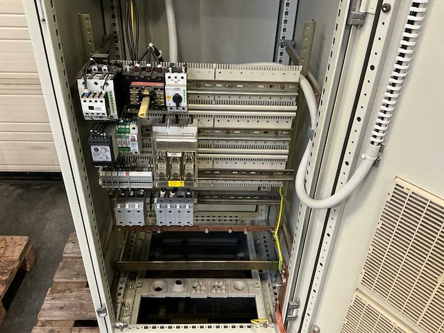 Dynavert 2t3a83400 018 frequentieregelaar - afbeelding 7 van  8