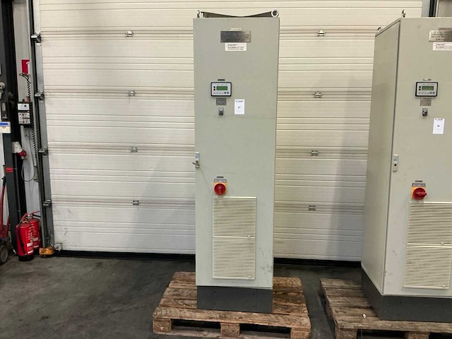 Dynavert 2t3a83400 018 frequentieregelaar - afbeelding 1 van  11