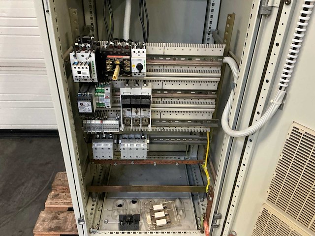 Dynavert 2t3a83400 018 frequentieregelaar - afbeelding 10 van  11