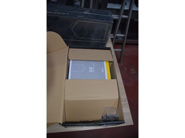 Dyson ab12 white airblade v handdroger (b422) - afbeelding 4 van  5