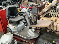 E-scooter voor mindervalide - afbeelding 1 van  4