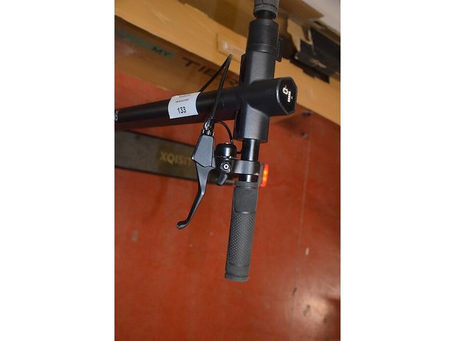E-scooter xqisit x-100 zonder lader (b437) - afbeelding 5 van  9