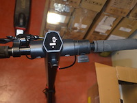 E-scooter xqisit x-100 zonder lader (b437) - afbeelding 6 van  9