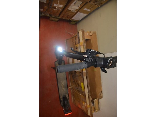 E-scooter xqisit x-100 zonder lader (b437) - afbeelding 5 van  9