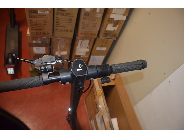 E-scooter xqisit x-100 zonder lader (b437) - afbeelding 6 van  9