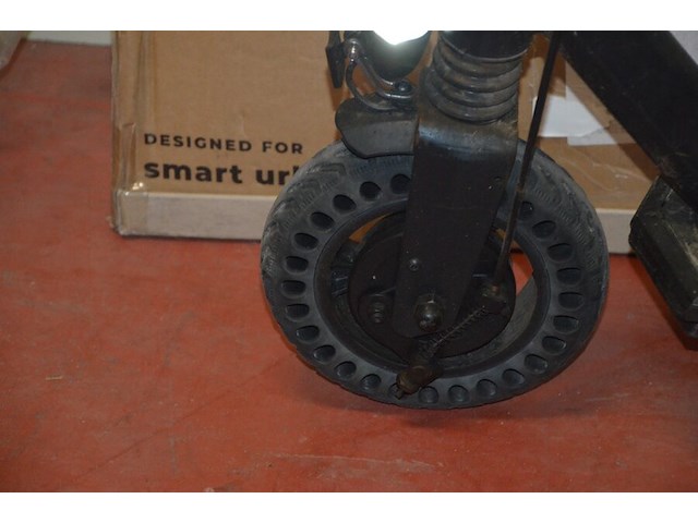 E-scooter xqisit x-100 zonder lader (b437) - afbeelding 8 van  9