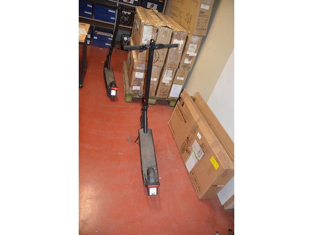 E-scooter xqisit x-100 zonder lader (b437) - afbeelding 3 van  9