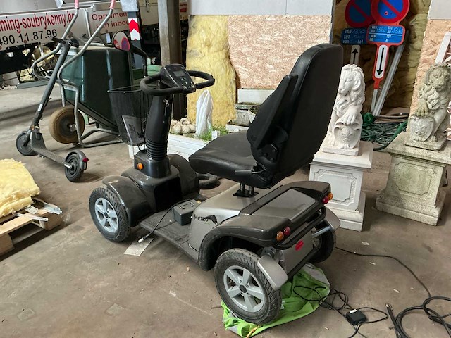 E-scooter - afbeelding 2 van  5