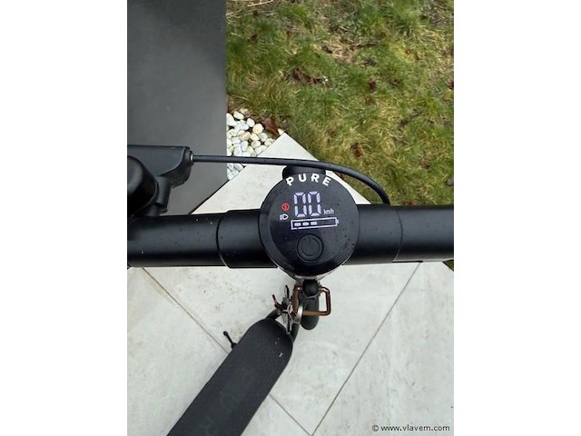 E step met lader - afbeelding 2 van  2