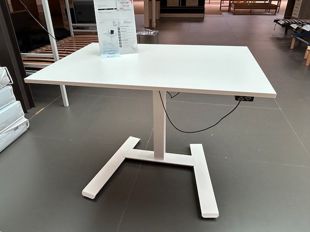 E table home - afbeelding 1 van  5