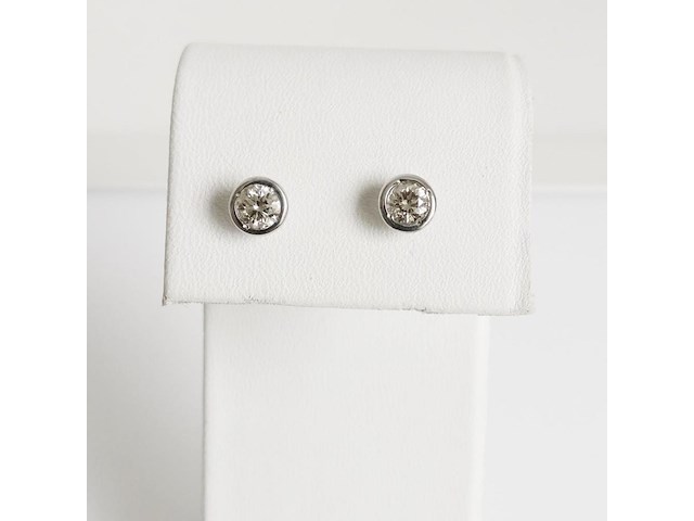 Earrings diamond - afbeelding 2 van  7