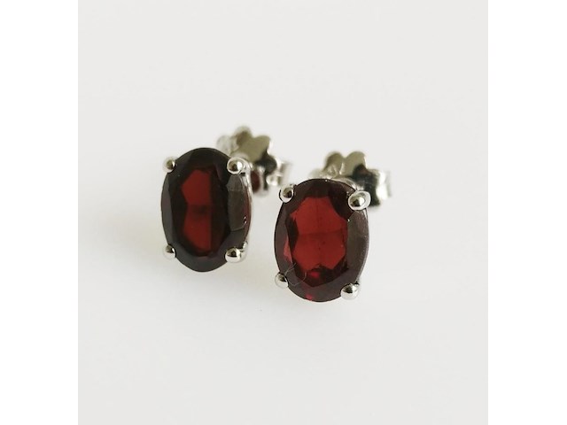 Earrings garnet - afbeelding 2 van  5