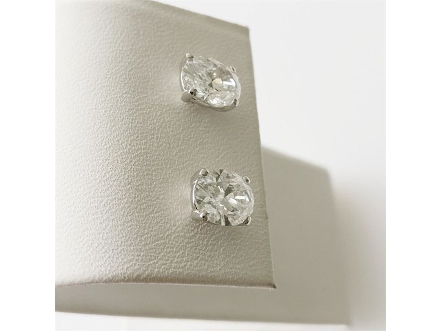 Earrings - afbeelding 5 van  8