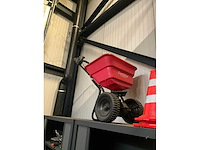 Earthway ev-n-spred strooiwagentje - afbeelding 3 van  4