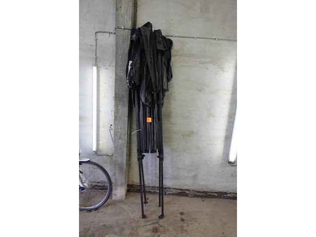 Easy up partytent - afbeelding 1 van  2