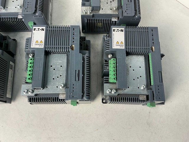 Eaton mmx34cp3d3f2-r frequentieregelaar (5x) - afbeelding 2 van  5