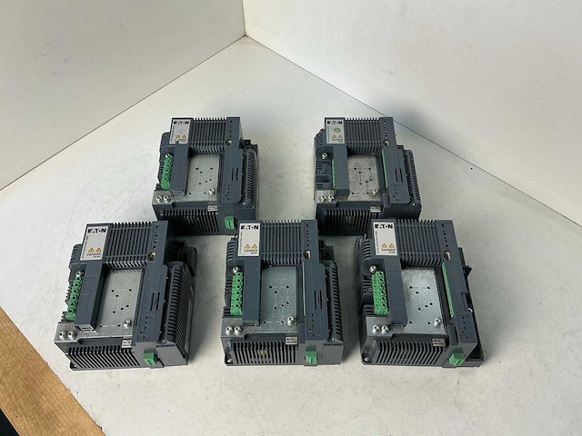 Eaton mmx34cp3d3f2-r frequentieregelaar (5x) - afbeelding 1 van  5