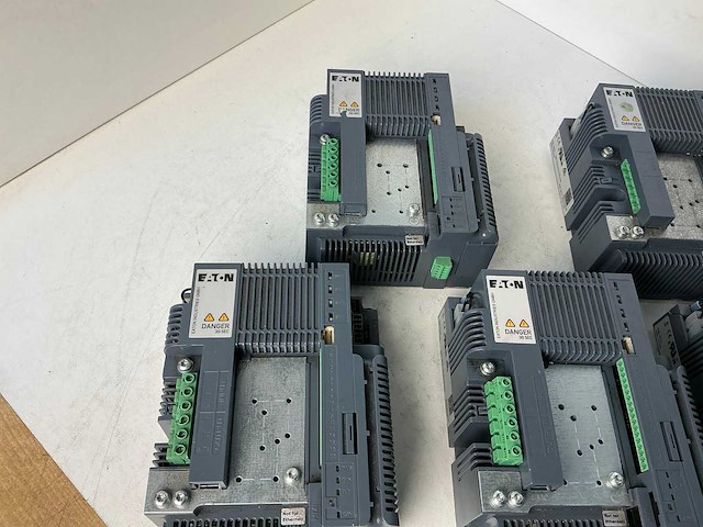Eaton mmx34cp3d3f2-r frequentieregelaar (5x) - afbeelding 4 van  5