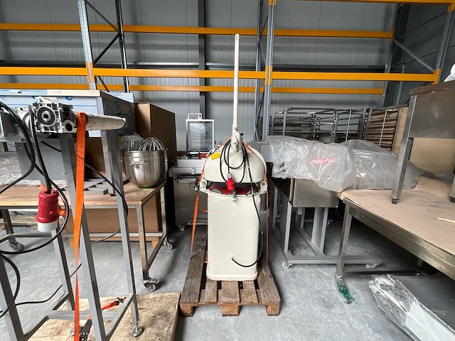 Eberhardt deegverdeler en rondere bakkerijmachines, andere - afbeelding 1 van  4