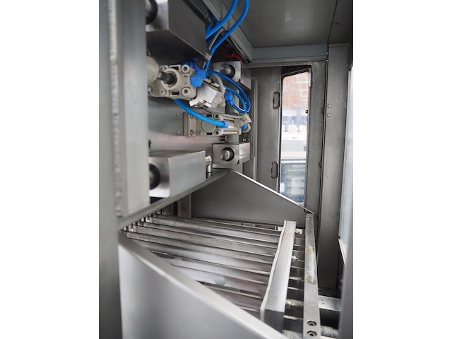 Ebm - afbeelding 10 van  17