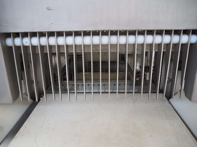 Ebm - afbeelding 12 van  17