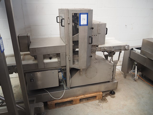 Ebm - afbeelding 2 van  17