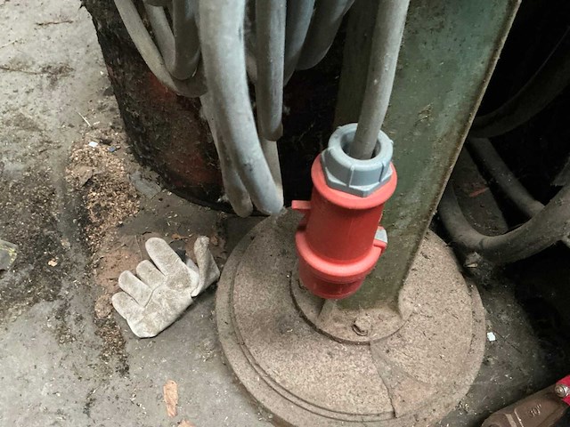 Ecem slijpmolen op voet - afbeelding 3 van  3