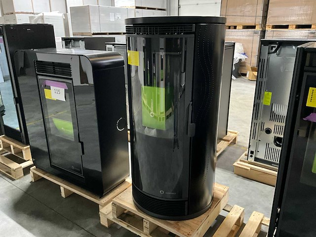 Ecoforest marsella - zwart - pelletkachel + optie kit up cc - afbeelding 5 van  9