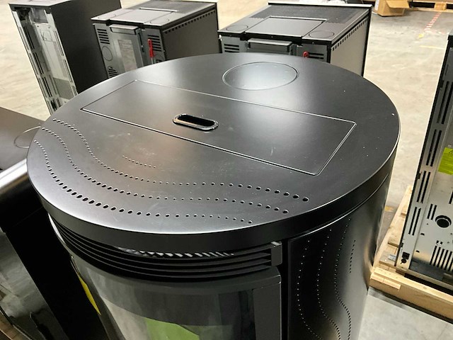 Ecoforest marsella - zwart - pelletkachel + optie kit up cc - afbeelding 6 van  9