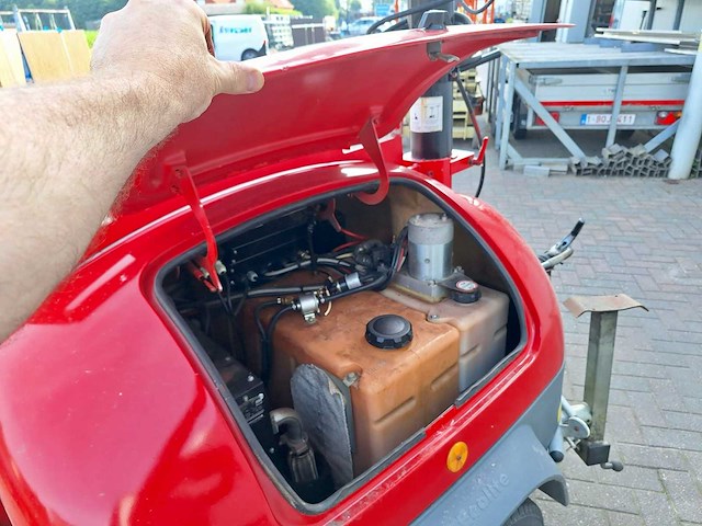 Ecolite-t mobiele lichtmast op aanhanger - afbeelding 3 van  8