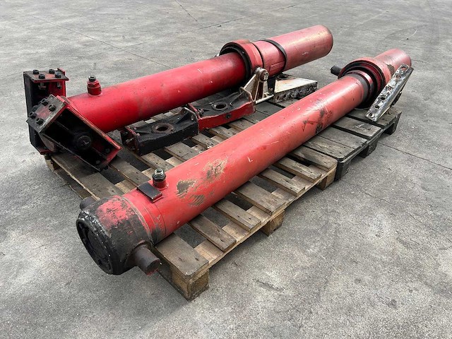 Edbro - cilinder kipper 25ton - vrachtwagen onderdeel - afbeelding 1 van  8