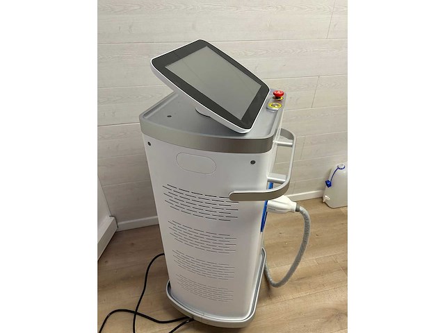 Eden skin - laserskin - appareil d’épilation laser professionnel - 2022 - afbeelding 1 van  3